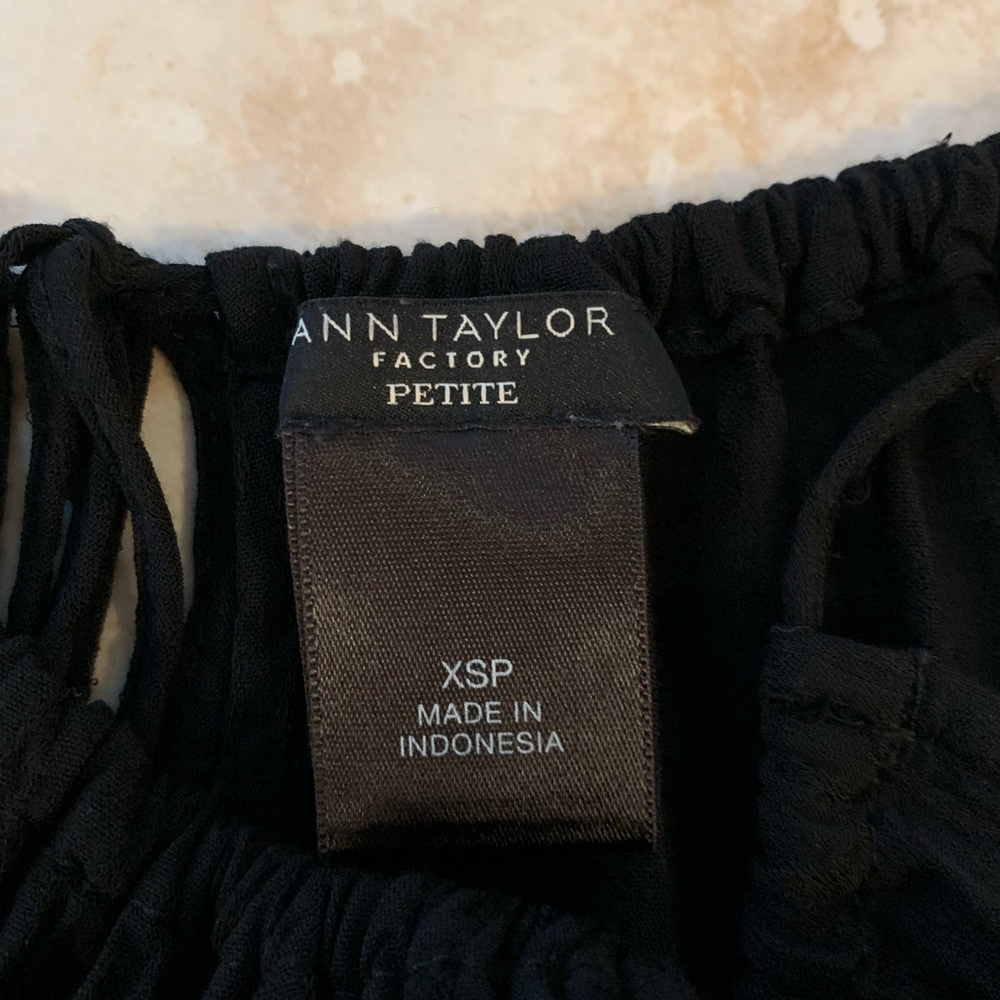 Ann Taylor Petite XS Black Tank Top - Picture 3 of 5